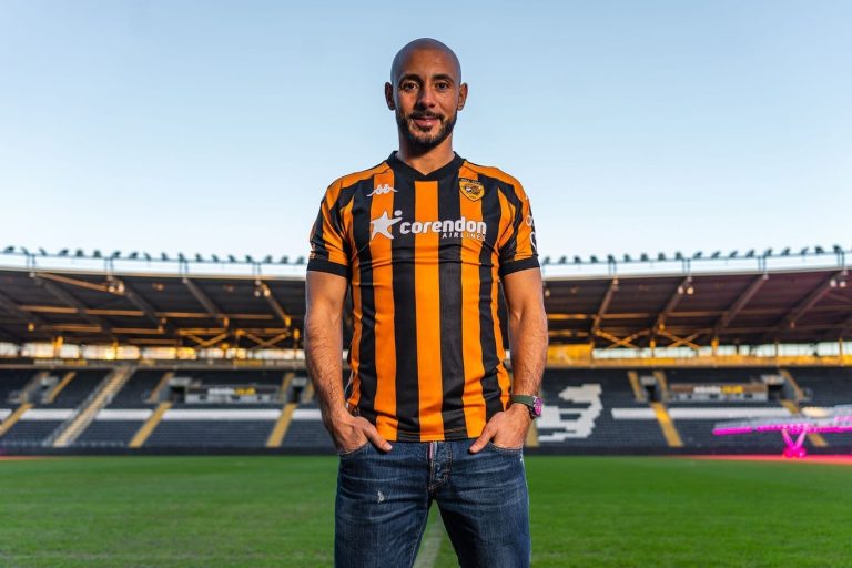Officiellement... Amrabat s'installe en Angleterre après avoir été proche du Wydad