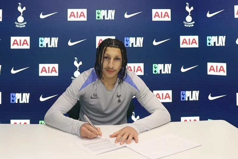 Tottenham annonce le renouvellement du contrat du talent marocain