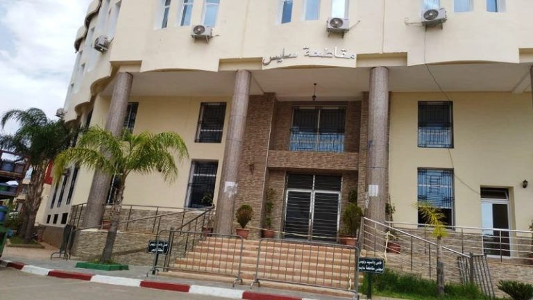 Le chef adjoint de la province de Sayes, Sarah Khadr, a été expulsé des Emirats au Maroc pour enquêter sur les cas de corruption