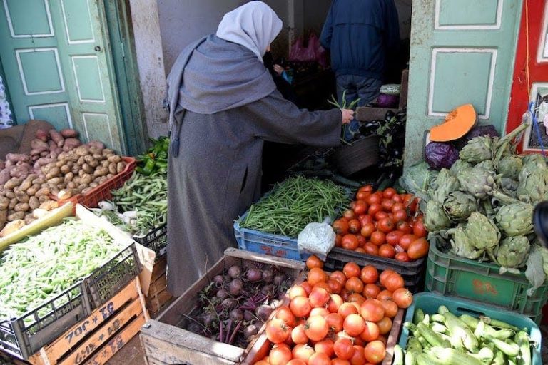 Les brises de Ramadan. Les préoccupations des gens ont touché les prix élevés et le spectre du monopole