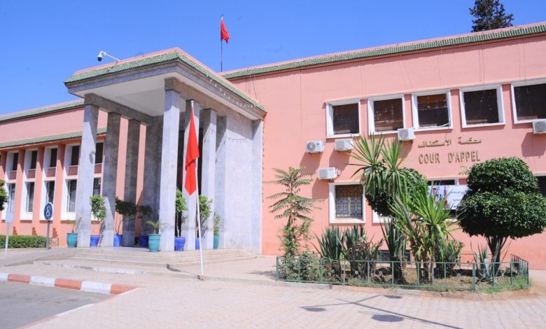Suivez-Up d'une descente marocaine française dans le cas d'une attaque à Marrakech 1 La saisie des terres de l'État à Marrakech .. cherchant à réserver des biens et à amener l'accusé par la force