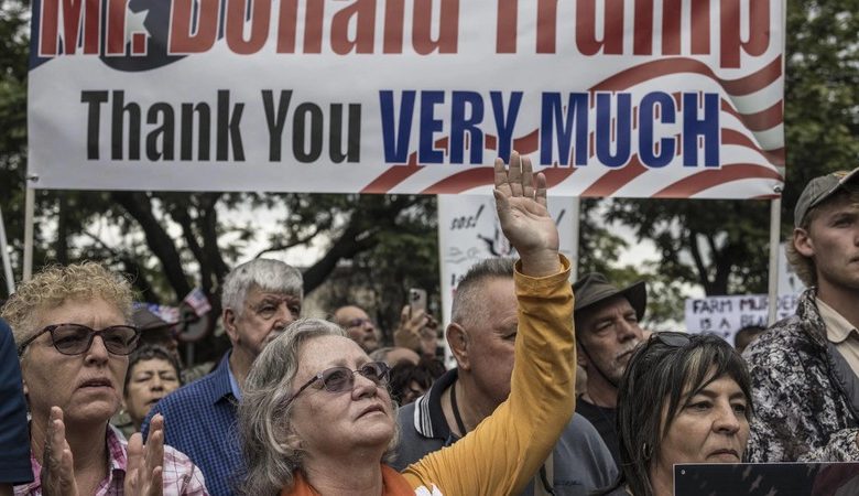 L'ascension de la crise entre l'afrique du sud et donald trump": TRUMP accorde le statut de réfugié aux Sud-Africains blancs 1 L'ascension de la crise entre l'afrique du sud et donald trump": TRUMP accorde le statut de réfugié aux Sud-Africains blancs