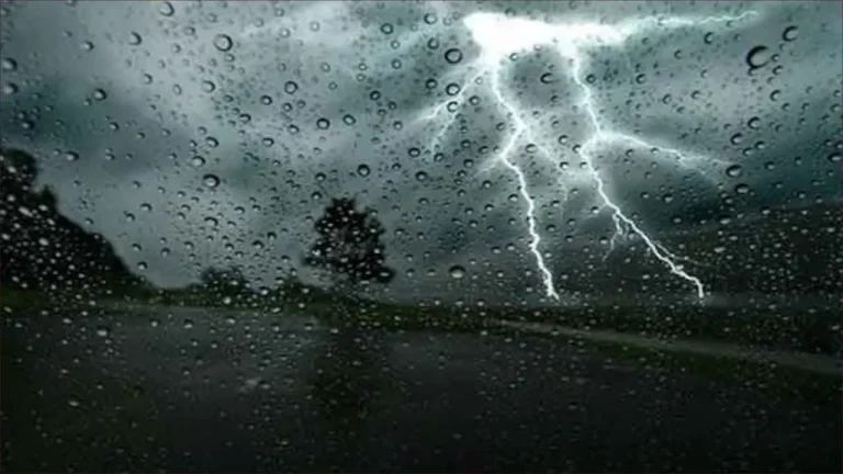 Un bulletin d'avertissement. Des orages et des chutes de neige chères dans plusieurs régions