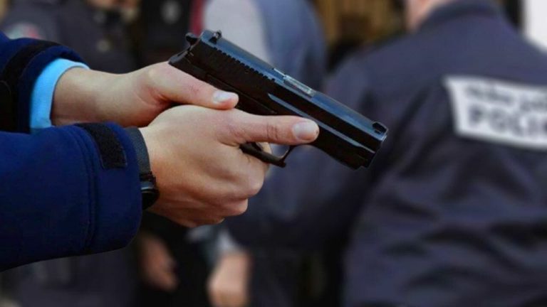 Safi Security est obligé d'utiliser des armes pour arrêter les agresseurs armés et les chiens féroces