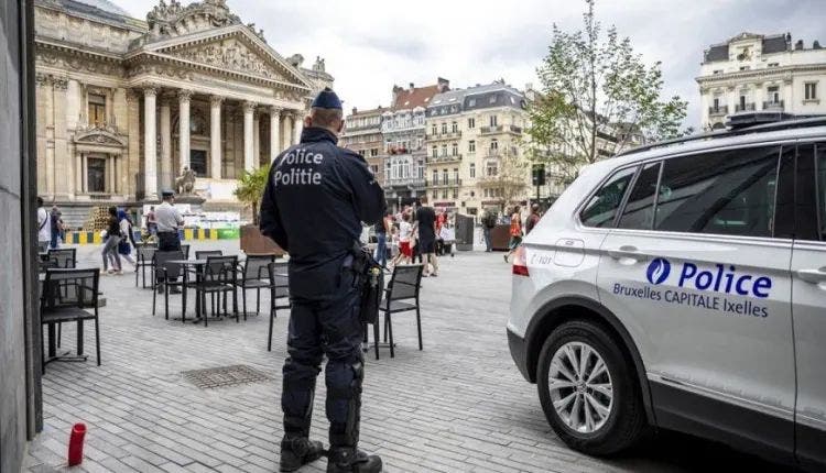 Un accident tragique à Bruxelles. Un immigrant marocain a été tué alors qu'il pratiquait son travail 1 صورة تعبيرية