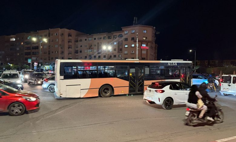 Le bus "Alza" délabré provoque le trafic et le trafic à Marrakech (photos) 1 Le bus "Alza" délabré provoque le trafic et le trafic à Marrakech (photos)