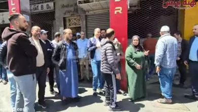 Al -Bayda .. Caesarea Traders Badr Protest à cause du "papillon" et exigeant l'intervention du gouverneur (vidéo)