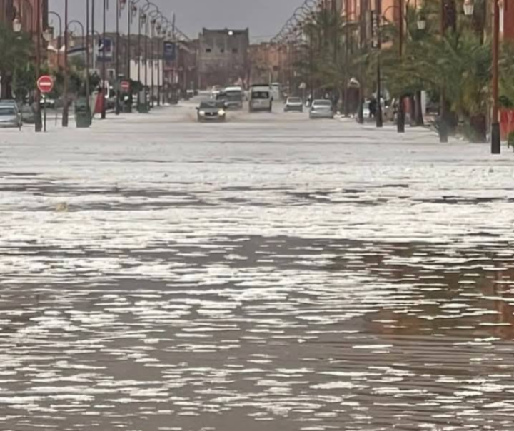 De fortes précipitations inondent dans les rues de Zagora et provoquent des pertes matérielles (photos)