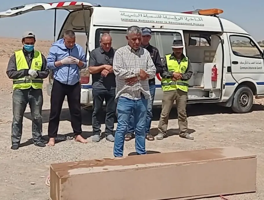 Jarsif .. L'inhumation d'un corps inconnu après 6 mois de la trouvé dans un puits abandonné