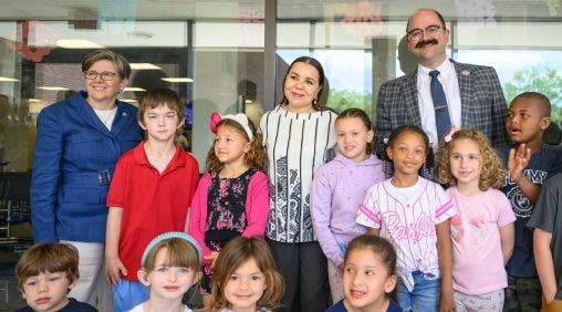 La princesse Lalla Asma préside la cérémonie de signature d'un mémorandum de compréhension entre la Fondation Lalla Asma et Galoudit à Washington 1 الأميرة للا أسماء تترأس حفل توقيع مذكرة تفاهم بين مؤسسة للا أسماء وغالوديت في واشنطن