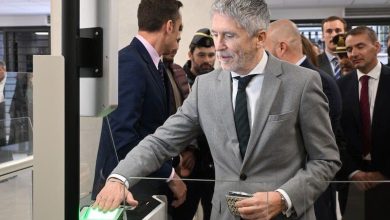 Le ministre espagnol des tempêtes de l'intérieur a occupé Melilla lors d'une visite surprise pour activer la frontière intelligente
