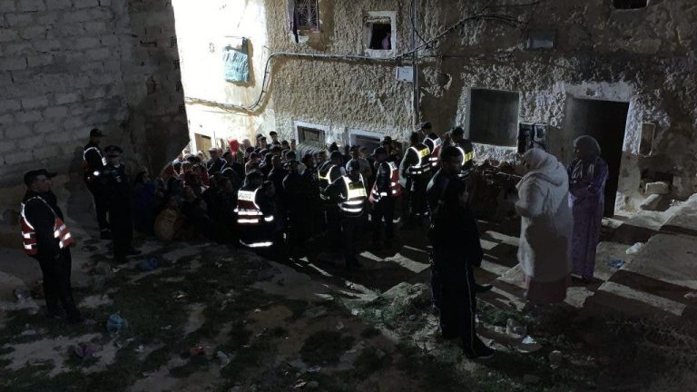 Les habitants du quartier de Hassani de Fez: «Les autorités sont notre lieu de 5 millions de Nakhuio, mais le logement du logement est le prix.»