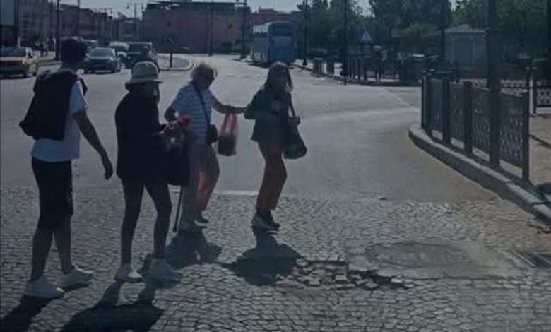 Un trou devant le célèbre Mamouni Hotel à Marrakech enflamme les médias sociaux 1 Un trou devant le célèbre Mamouni Hotel à Marrakech enflamme les médias sociaux