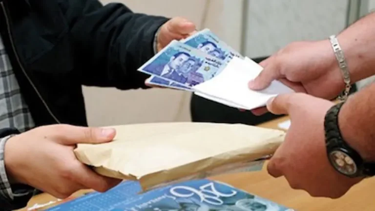 Les enquêtes espagnoles révèlent un réseau de corruption qui comprend une banque marocaine