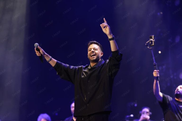 Mohamed Hamaki enflamme la plate-forme de la Renaissance au Festival de Mawazine 2025 (vidéo)
