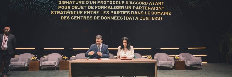 Madame Amal El Fallah - Seghrouchni a signé un protocole d’accord avec Monsieur Hicham El Habti, Président de UM6P