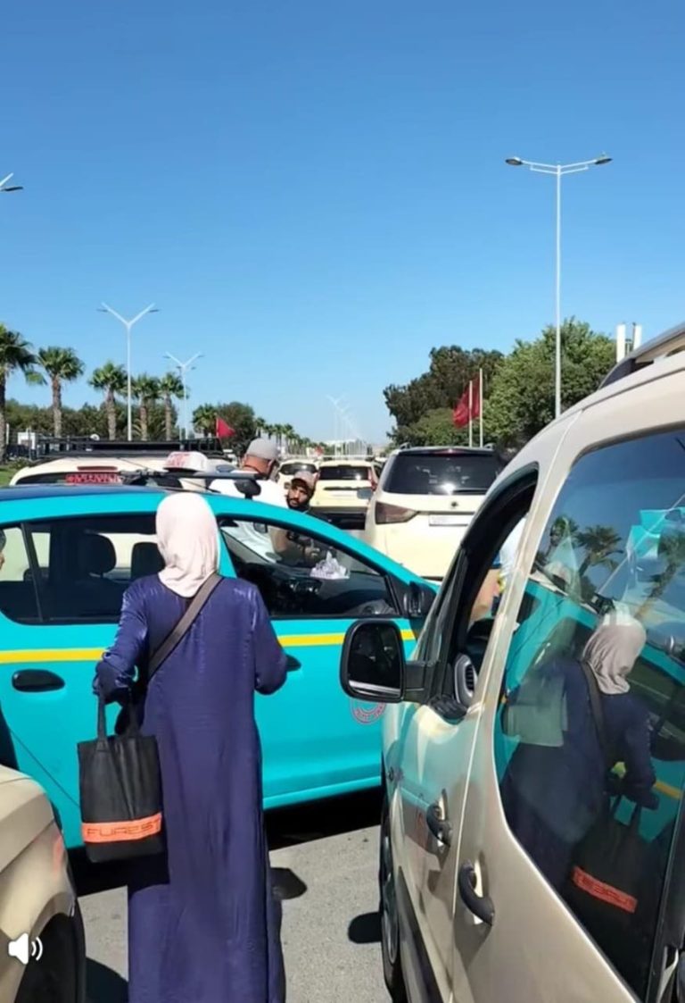 Tanger .. un différend entre les professionnels du taxi