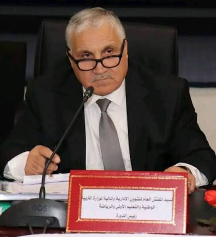 L'Inspecteur Général inspecte les établissements d'enseignement à Al Hoceima