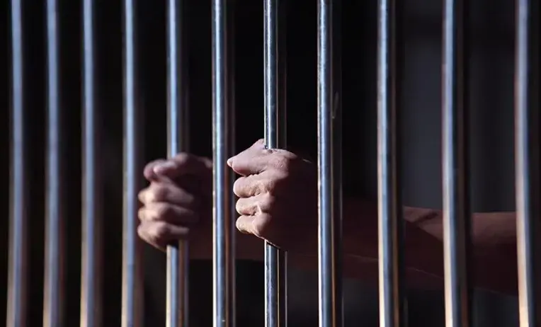 Un parlementaire de la région de Rehamna placé en détention à la prison d'Al-Odaya pour chèque sans provision