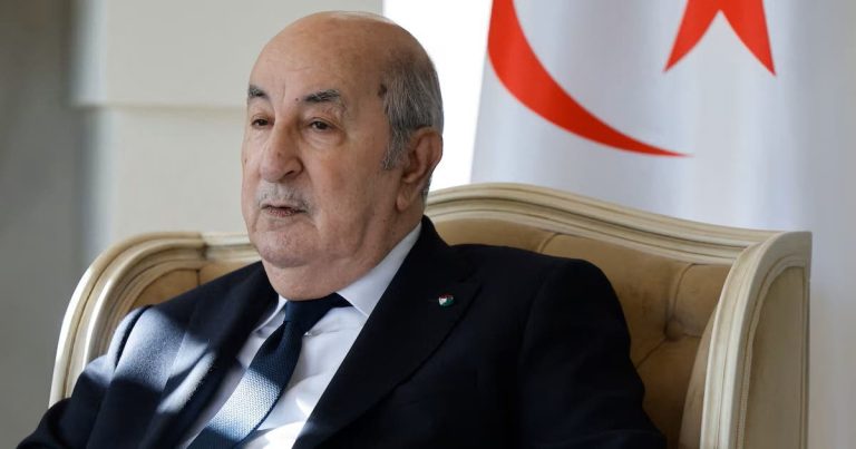 Le président algérien : Notre pays possède un tiers des usines pharmaceutiques en Afrique