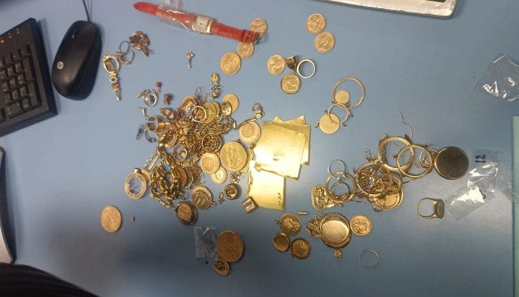 Tanger : Saisie de près d'un kilogramme d'or dans une voiture en provenance d'Italie