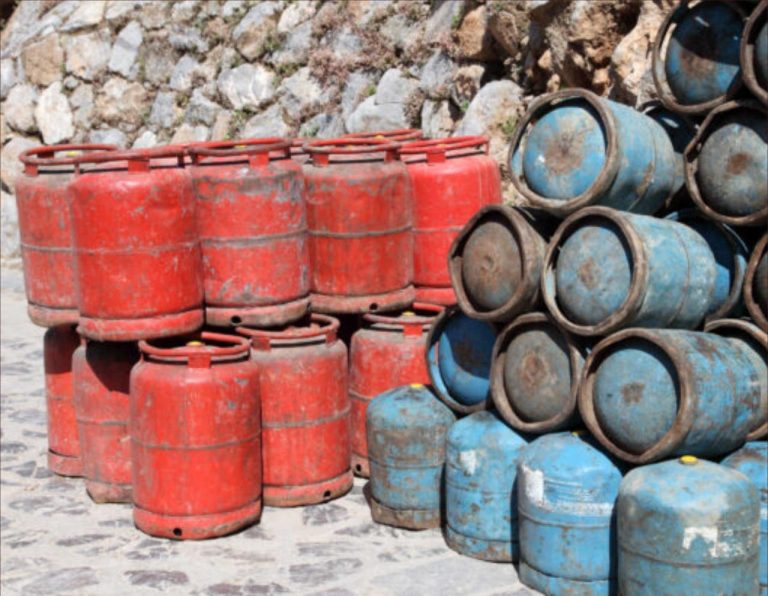 Le recul des ventes de "petites bouteilles de gaz" perturbe les familles à faible revenu