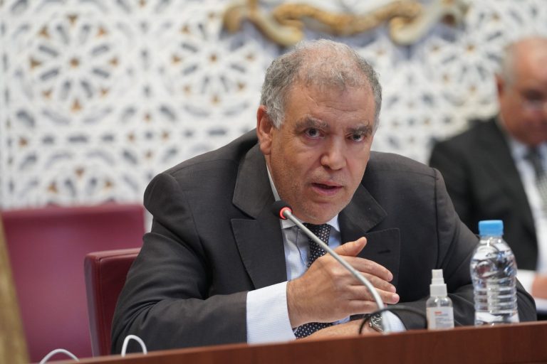 Un conseiller municipal accuse le conseil de Nador de manipulation dans le soutien aux associations et demande l'intervention du ministre