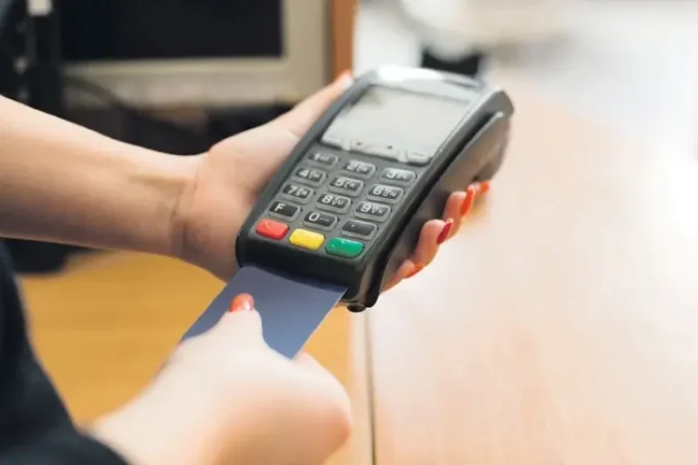 Banque du Maroc : Augmentation de 17% des opérations de paiement par carte bancaire en 2024