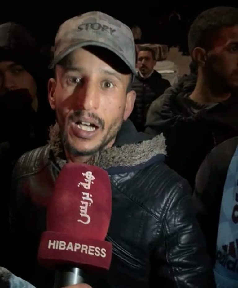 Une famille échappe miraculeusement à la tragédie de l'effondrement de deux bâtiments à Fès et un jeune homme raconte les détails (vidéo)