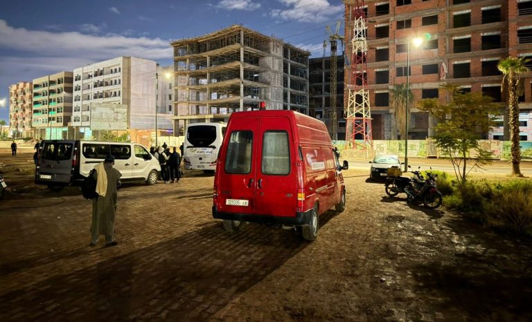 Immeuble menaçant de s'effondrer à Aïn Mezouar alerte les autorités de Marrakech (photos)
