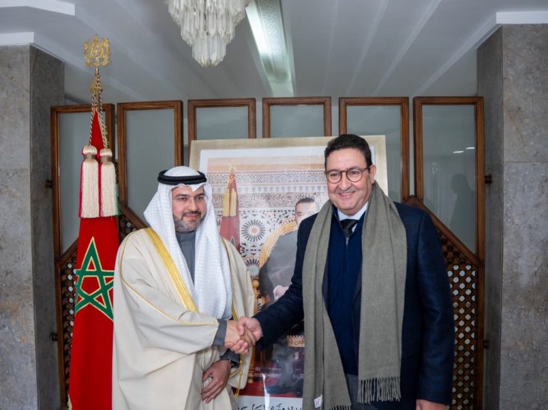 Rabat : M. KAYOUH s’entretient avec le président de la Direction Générale de l’Aviation Civile du Koweït