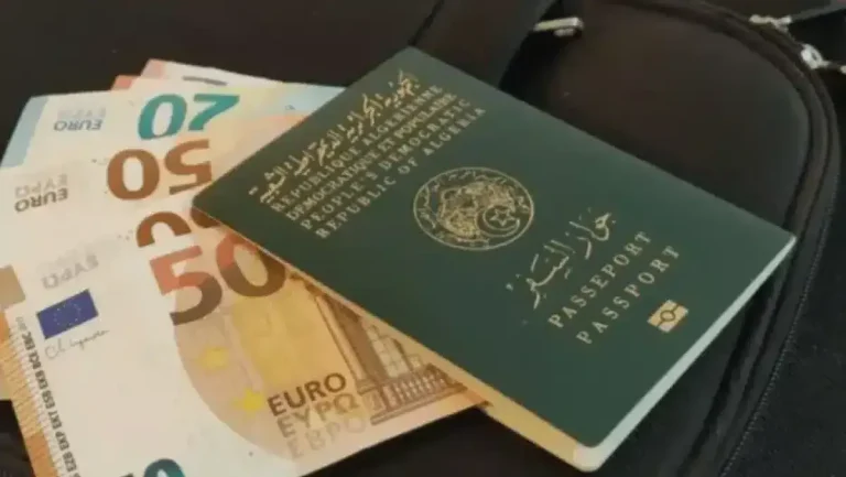 Algérie : Prison pour plusieurs personnes accusées de violation des conditions de la bourse de voyage