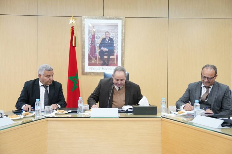 le Ministre EL MIDAOUI préside les travaux de la réunion du Conseil d’Administration de l’Office National des Œuvres Universitaires Sociales et Culturelles