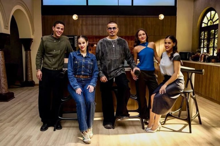 Amr Diab surprend ses fans avec une apparition familiale sans précédent pendant le Ramadan