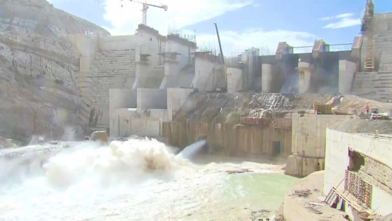 Projet de rehaussement du barrage Mohammed V : l'avancement des travaux atteint 69 % et une relance hydrique exceptionnelle ravive les espoirs (vidéo)