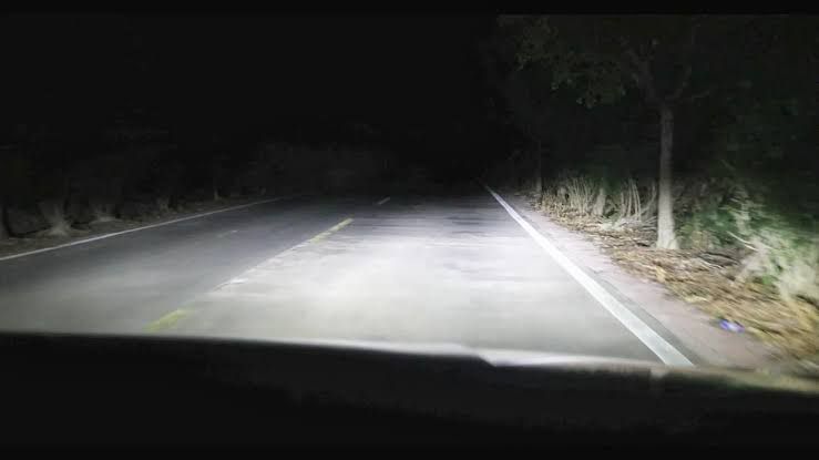 Les lampes de la mort sur les routes : demandes urgentes pour interdire les LED non conformes au Maroc