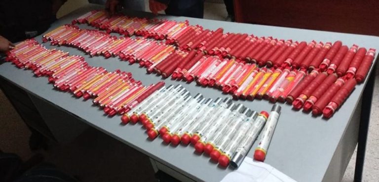 La sécurité de Marrakech arrête 5 personnes en possession de pétards et de feux d'artifice