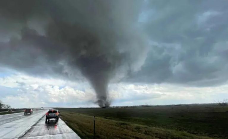 Alerte météorologique rare : de violents orages frappent l'est des États-Unis