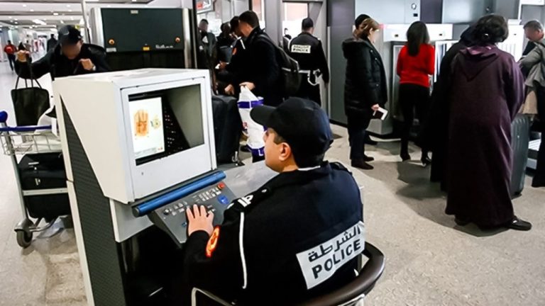 Arrestation d'un jeune homme recherché par la justice alors qu'il quittait l'aéroport Menara de Marrakech