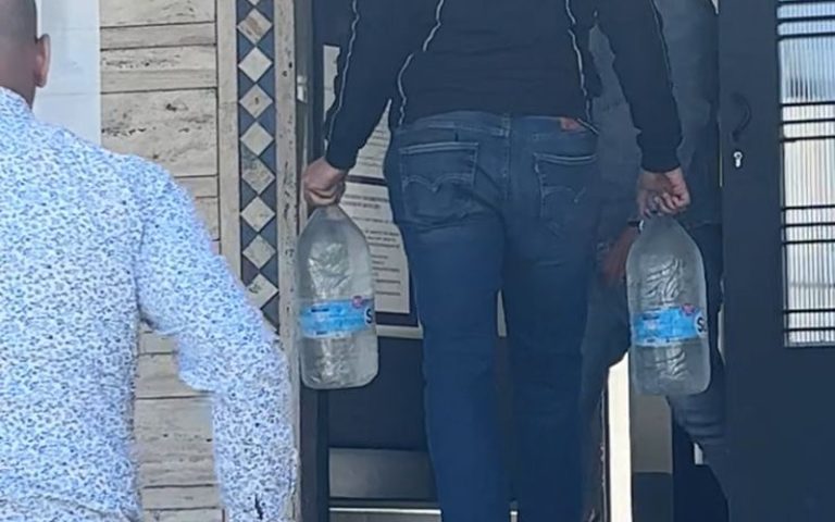 Casablanca : Arrestation d'un vendeur de "mahiya" et saisie de plus de 60 litres