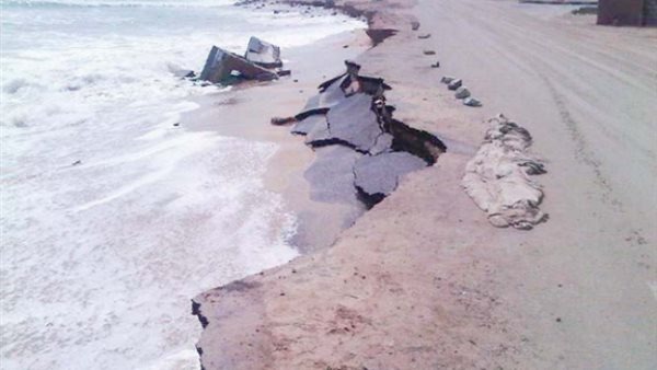 Un demi-siècle avant son apparition : le phénomène de l'érosion des sables frappe les plages d'Agadir