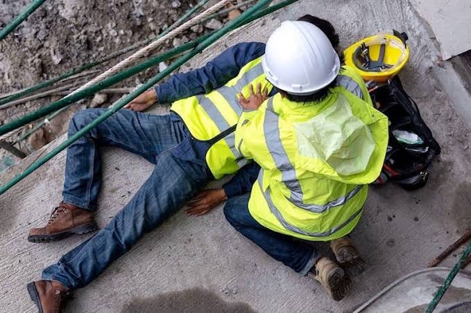 Chute d'un ouvrier d'une grande hauteur sur un chantier secoue le quartier Agadir à Beni Bouayach