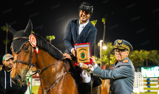 Ghalia Chawki remporte le prix des Forces Armées Royales en saut d'obstacles à Rabat
