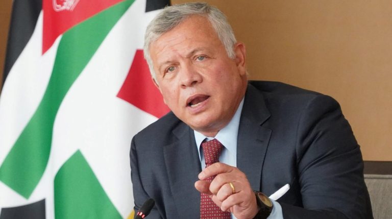 Le roi de Jordanie insiste sur l'arrêt des agressions iraniennes et le respect de la souveraineté des États