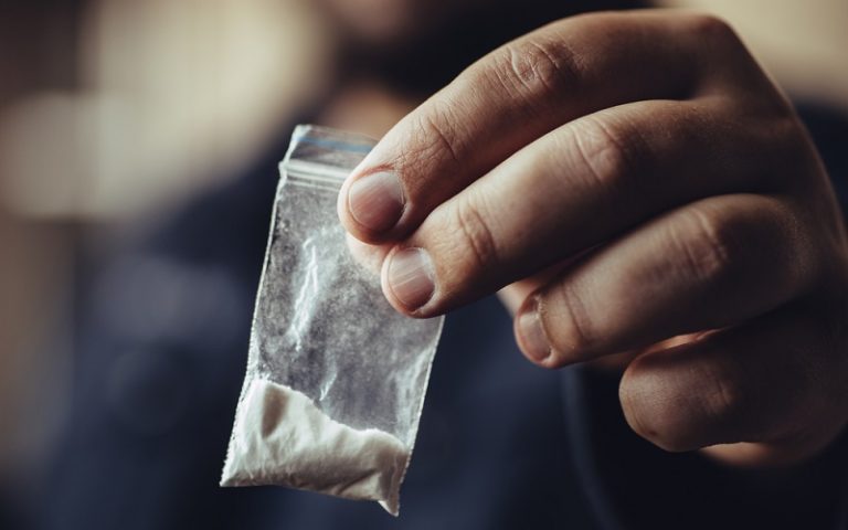 Coordination de sécurité conduit à la découverte d'une voiture volée avec une quantité de drogues dures à l'intérieur