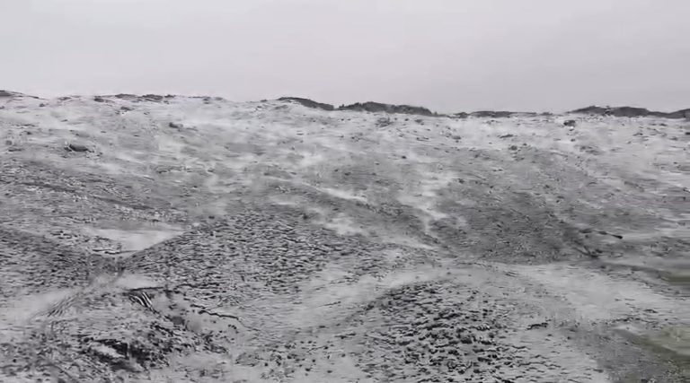 Les neiges recouvrent les hauteurs d'Ifrane à l'approche de l'été