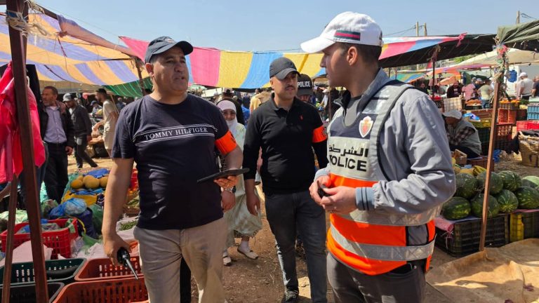 Mobilisation sécuritaire au marché hebdomadaire d'Imzouren pour garantir la sécurité des citoyens et protéger les sacrifices de l'Aïd