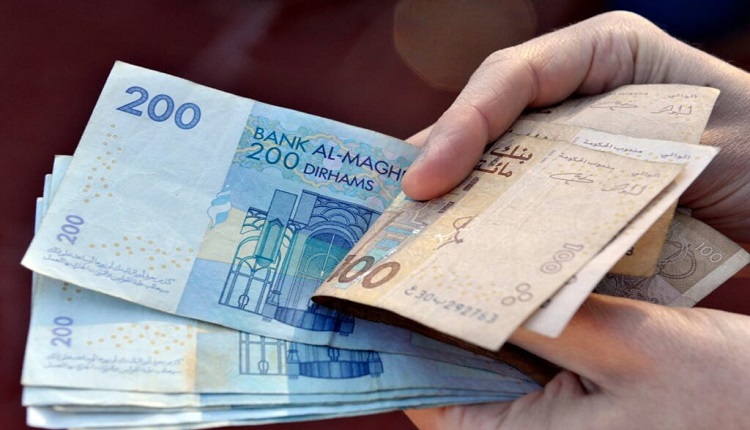 Prime de l'Aïd : des entreprises soutiennent leurs employés face à la hausse des prix en versant des primes de l'Aïd