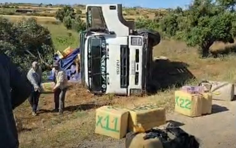 Renversement d'un camion révèle le trafic de tonnes de drogue dans la province de Safi