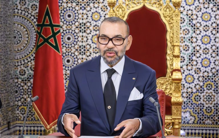 Le Roi prend en charge le traitement d'une jeune Marocaine nécessitant une greffe de poumon
